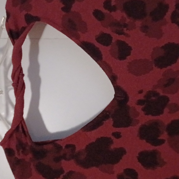 Democracy, Womens Burnt Red Print sweater Sz. L. - Picture 6 of 6